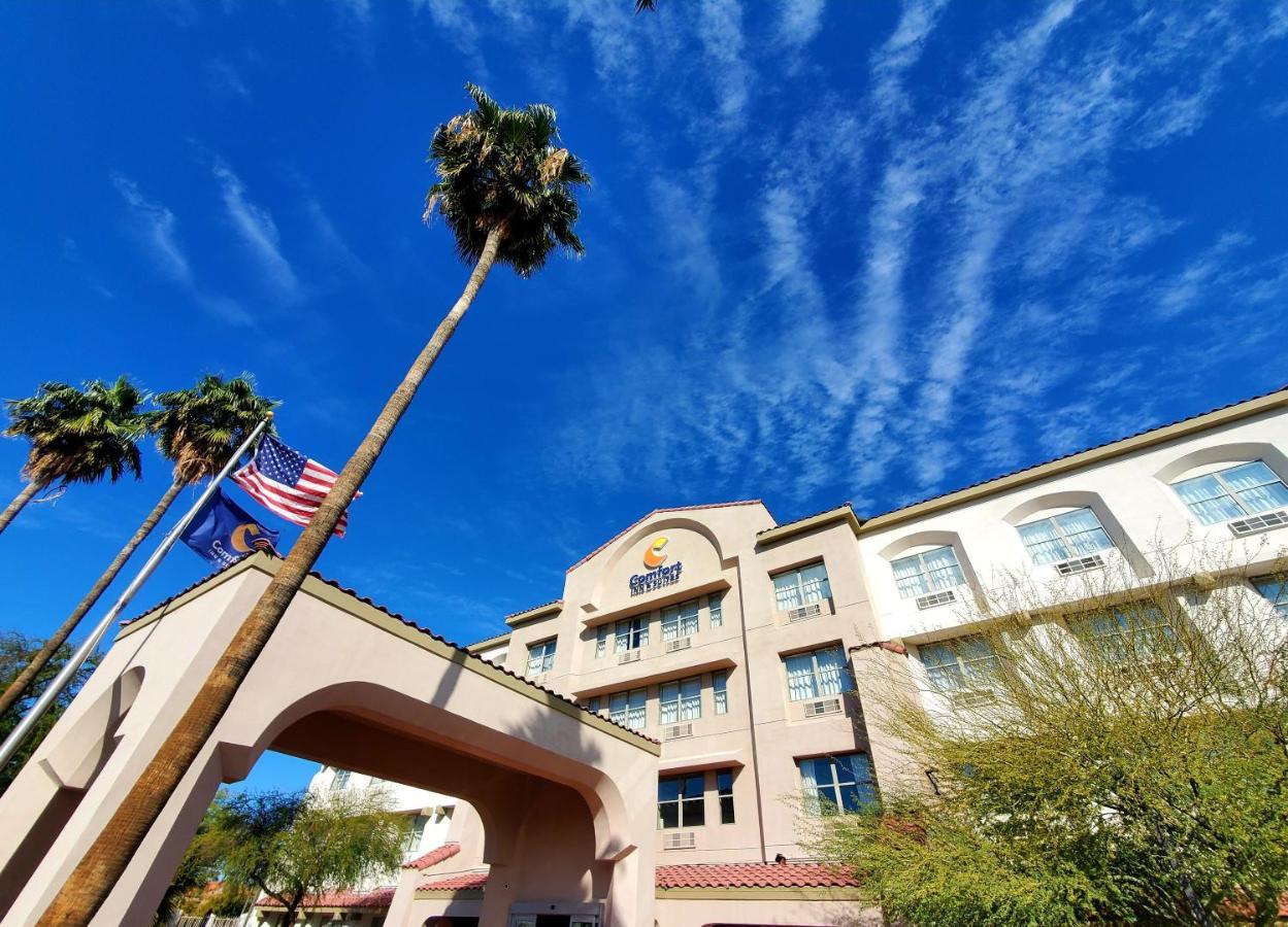 Comfort Inn & Suites Tempe Phoenix Sky Harbor Airport Exterior foto