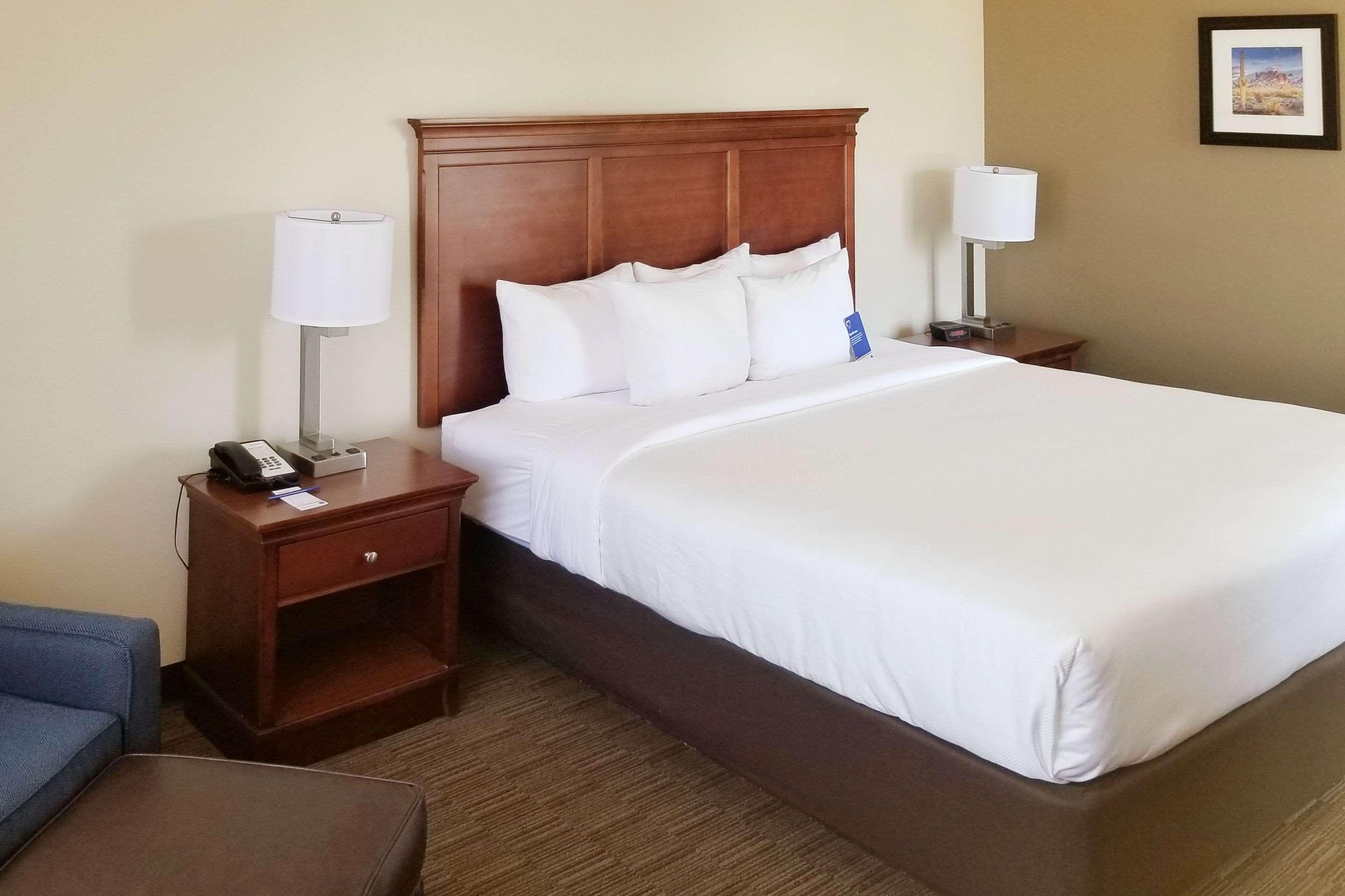 Comfort Inn & Suites Tempe Phoenix Sky Harbor Airport Exterior foto