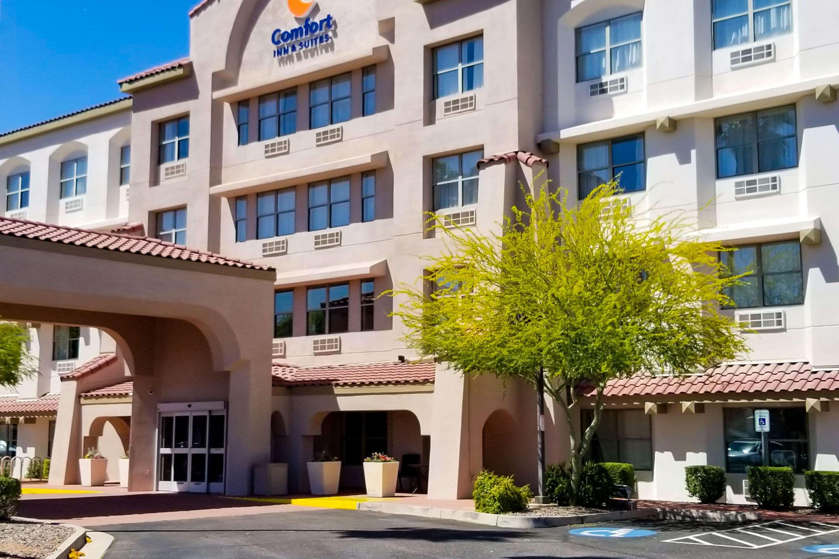 Comfort Inn & Suites Tempe Phoenix Sky Harbor Airport Exterior foto