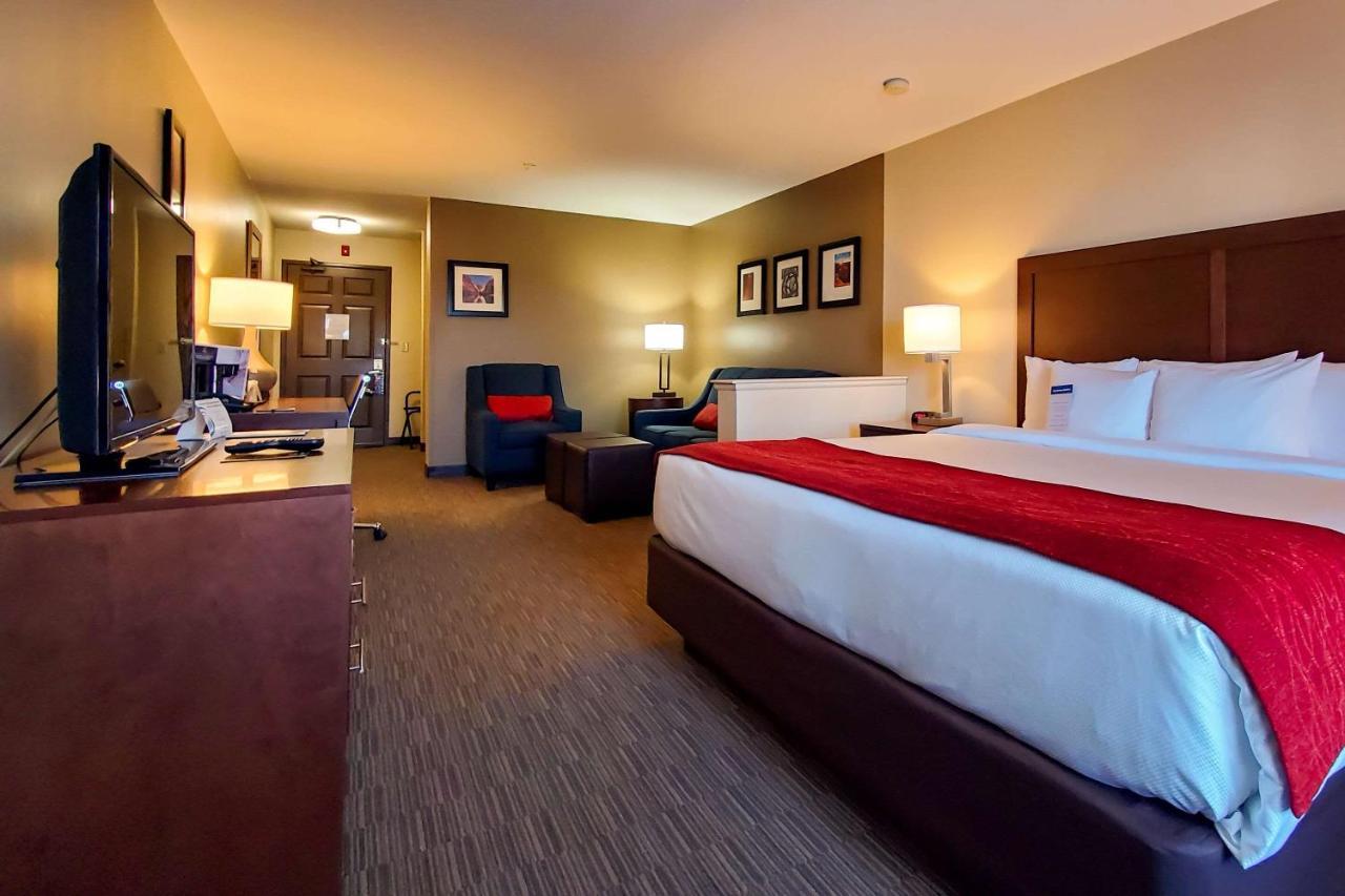 Comfort Inn & Suites Tempe Phoenix Sky Harbor Airport Exterior foto
